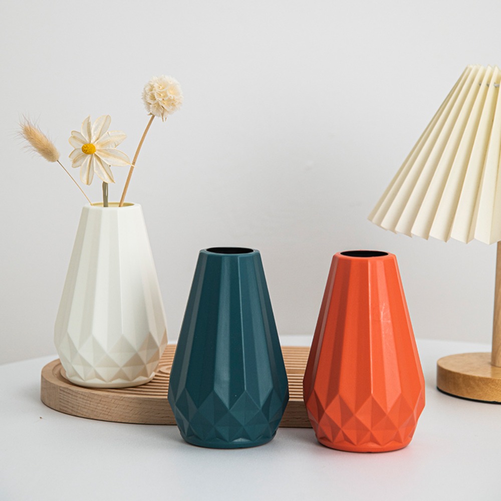 Vase à fleurs en plastique en  - Badminton Live avis et prix